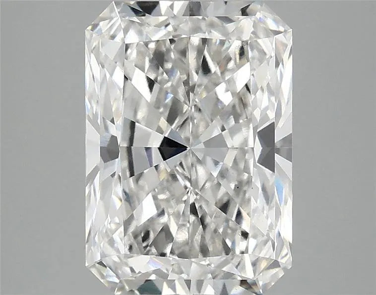 3.10ct Radiant Lab Grown Diamond (Colour F, Clarity VS1, IGI Certified)