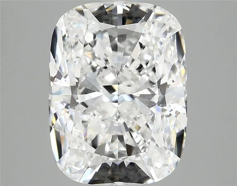4.00ct Cushion modified Lab Grown Diamond (Colour D, Clarity VVS2, IGI Certified)