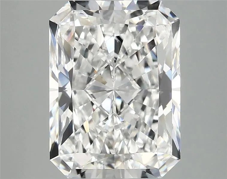 4.00ct Radiant Lab Grown Diamond (Colour E, Clarity VS1, IGI Certified)