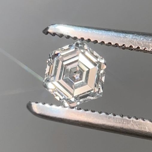 0.50ct Hexagonal Natural Diamond (Colour D, Clarity VVS2, GIA)