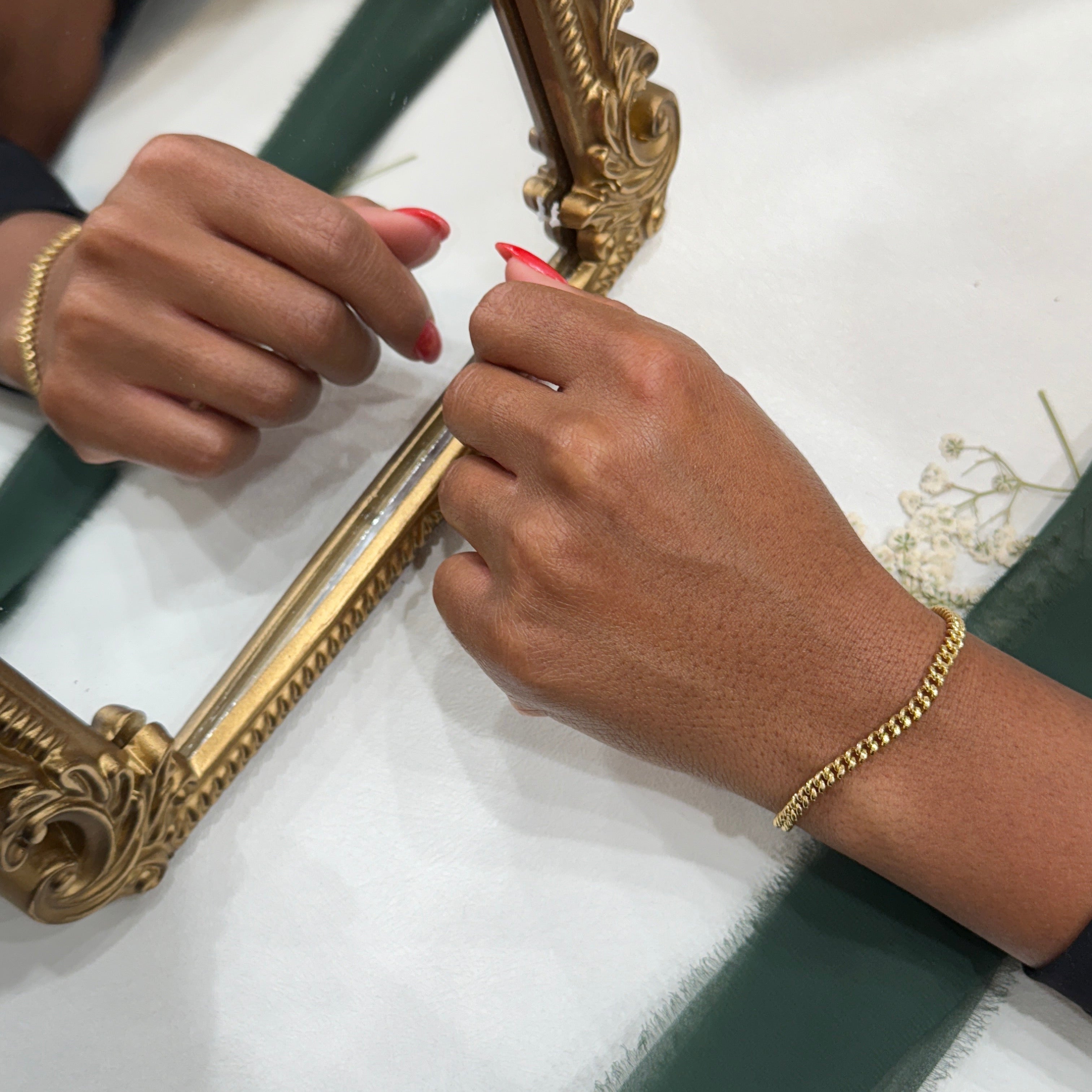 Mila Curb Link Bracelet