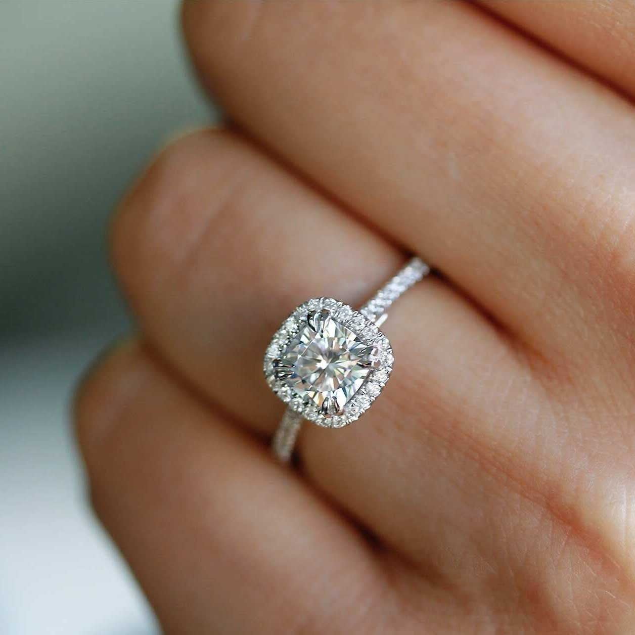 Guide to Buying Diamond Engagement Rings in Utah