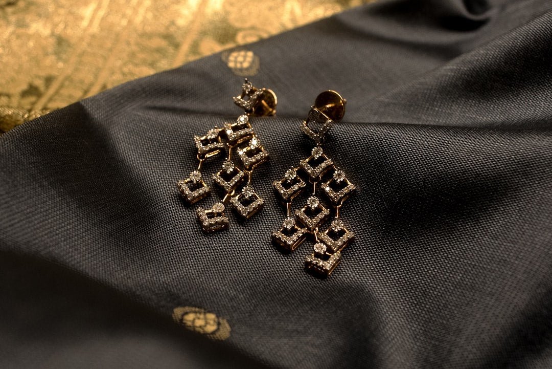 The Ultimate Guide to Buying Asscher Cut Earrings