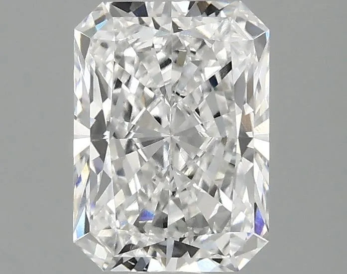 1.50ct Radiant Lab Grown Diamond (Colour E, Clarity VS2, IGI Certified)
