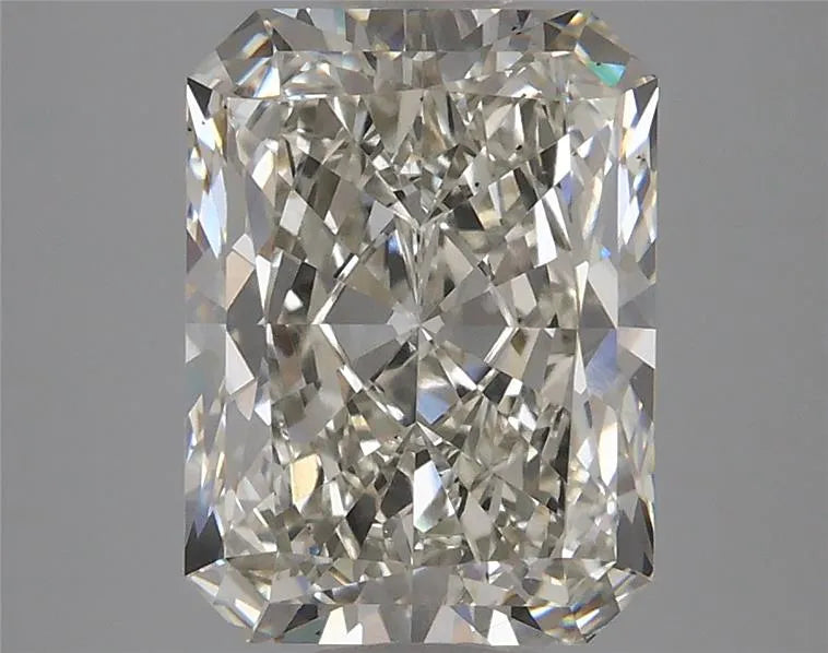 3.57ct Radiant Lab Grown Diamond (Colour H, Clarity VS2, IGI)